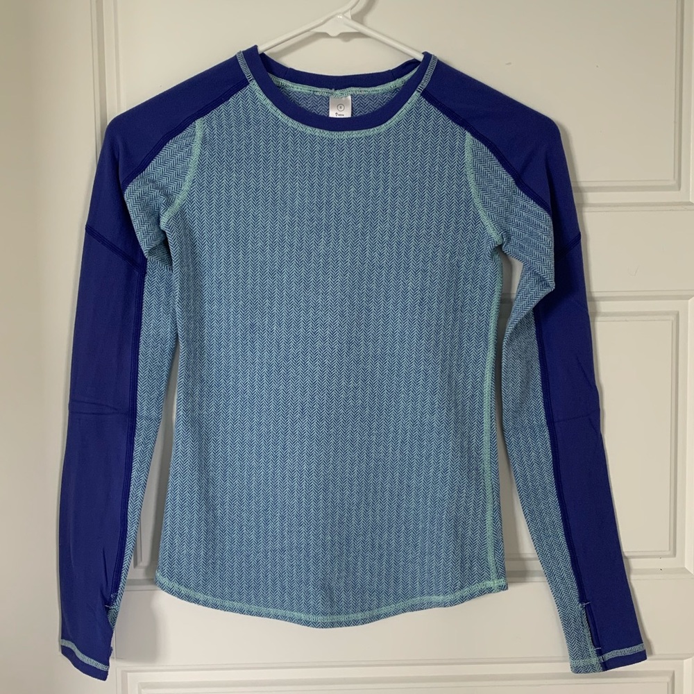 Long sleeve ivivva shirt